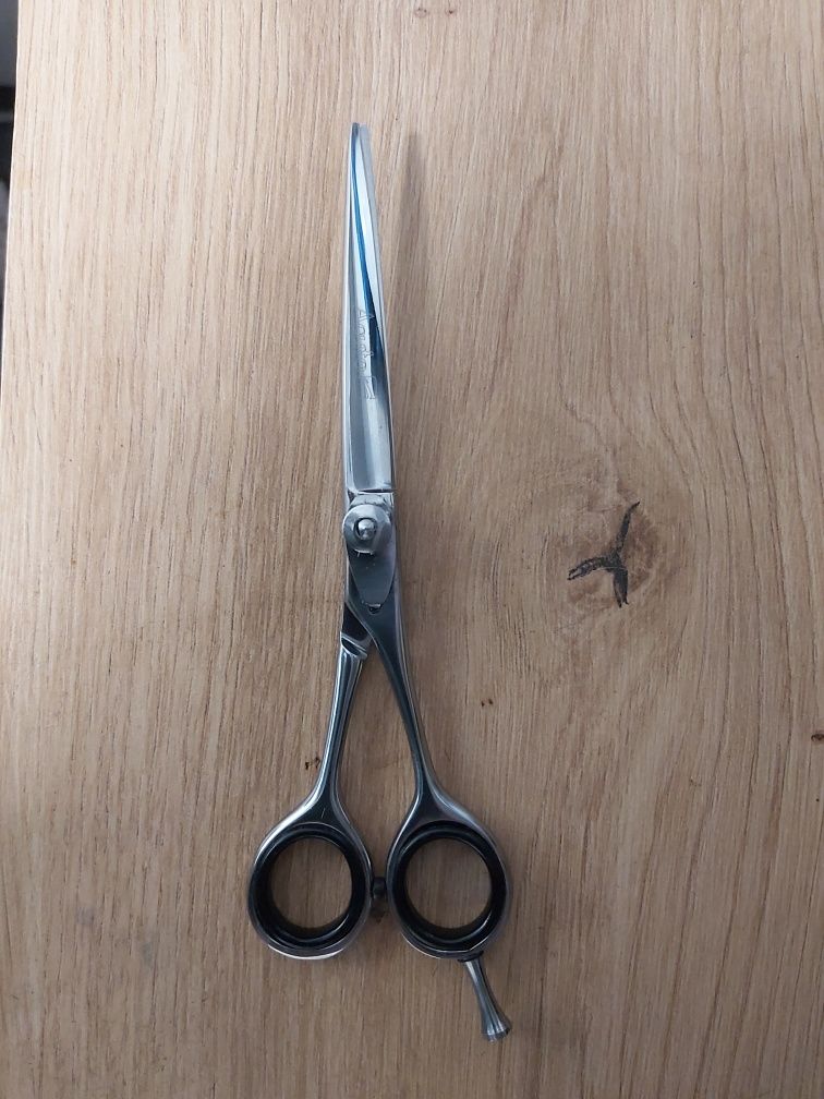 Nożyczki fryzjerskie Acuto