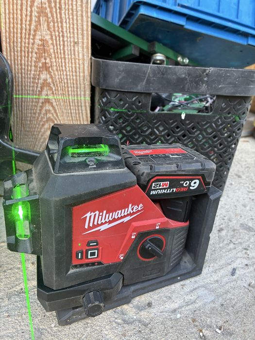 Laser 3 linowy Milwaukee M12 3 PL 38 metrów