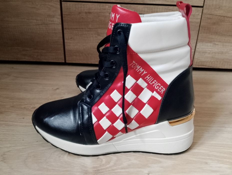 Buty półbuty damskie sneakersy Tommy Hilfiger 38