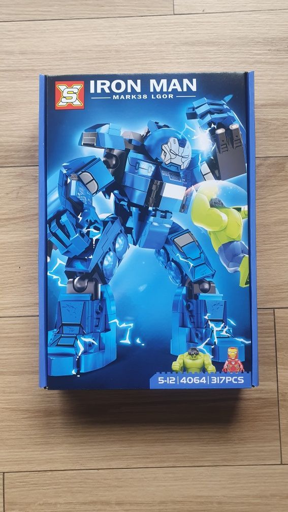 Klocki Avengers Niebieski Robot Pojazd Iron-Man Hulk 317 elementów