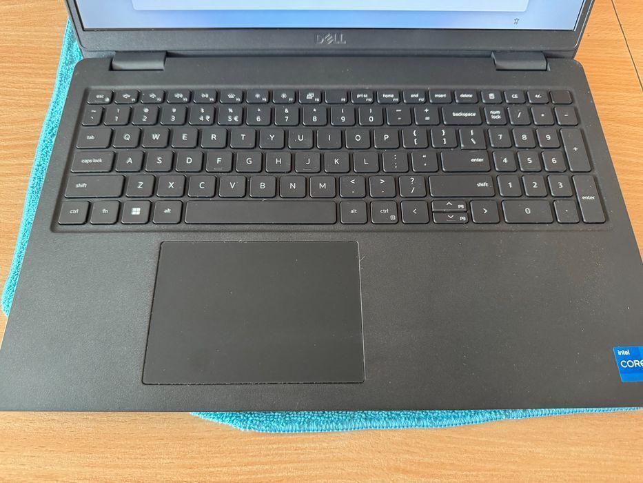 Dell Latitude 3520 i5 1135G7 32/512