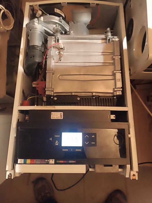 котел газовий конденсаційний нефіт будерус