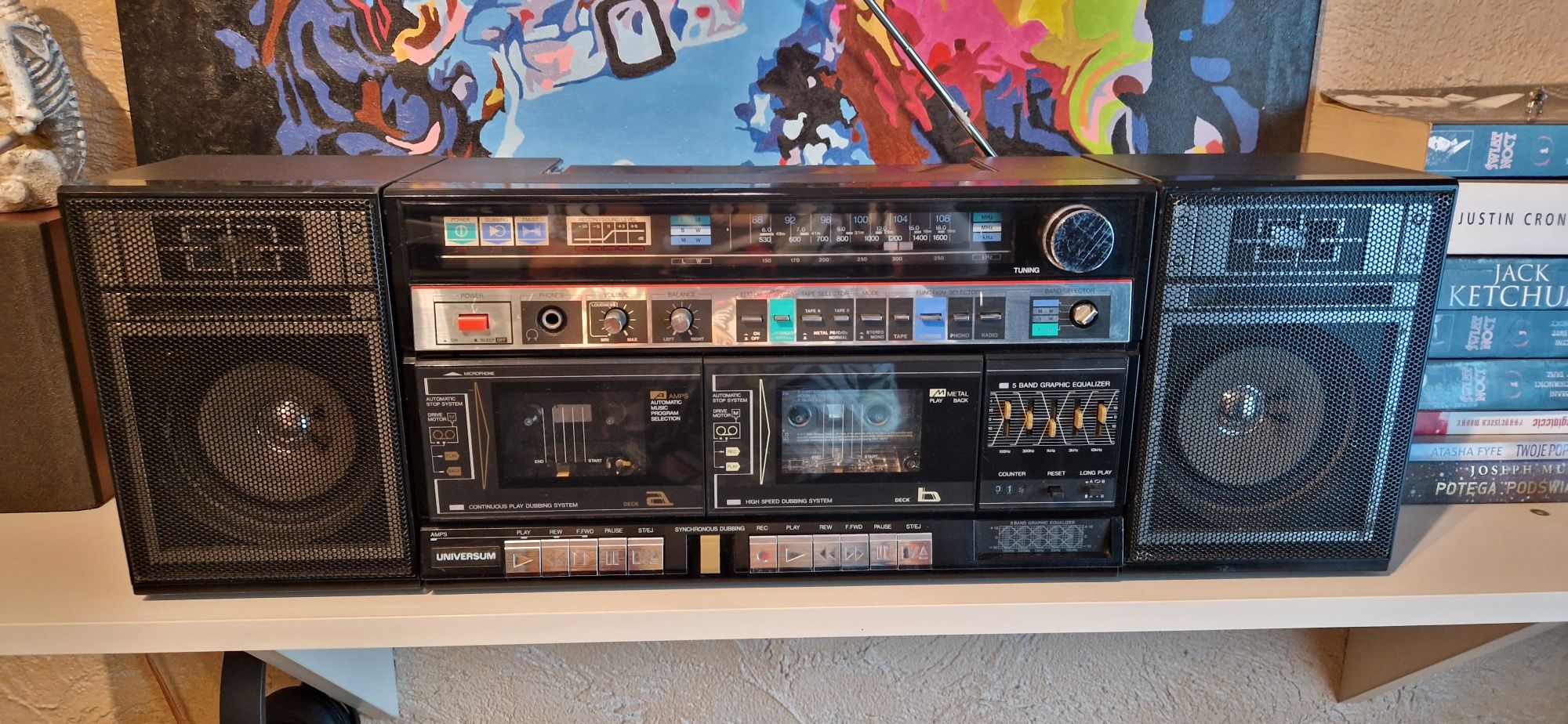 Universum.Radiomagnetofon