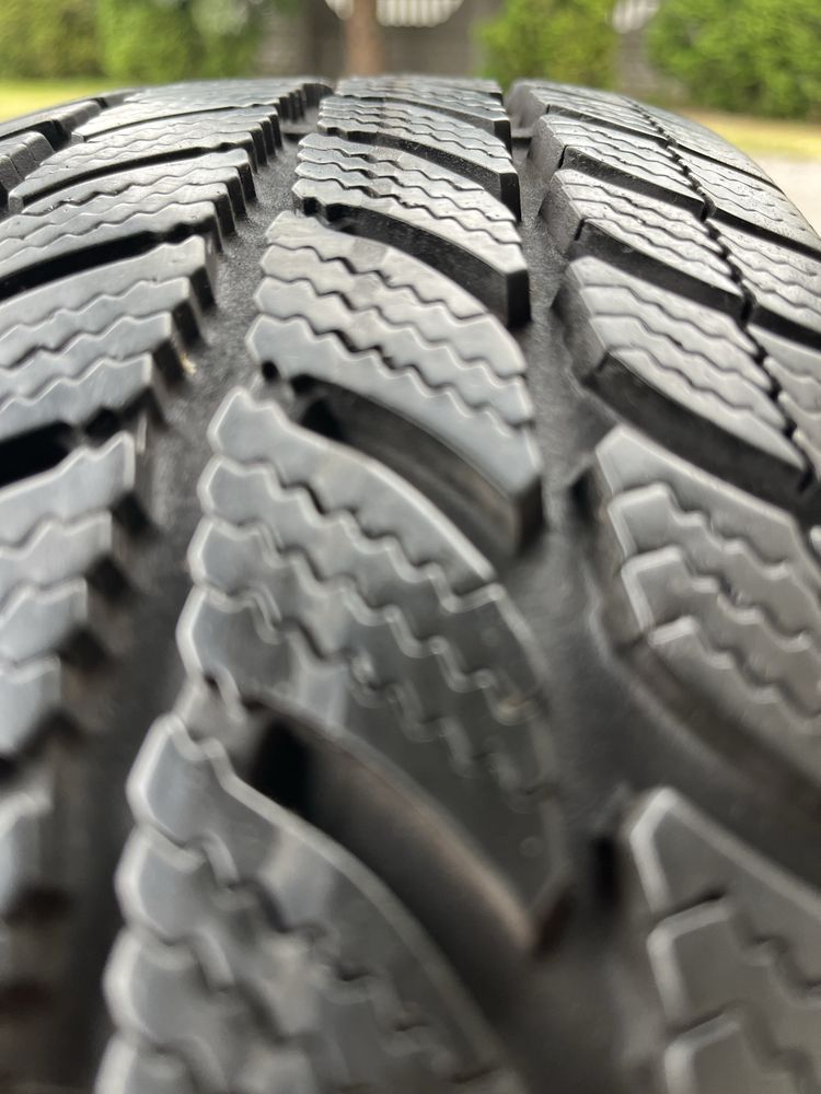 Zimowe Debica 185/60 r15 jak nowe