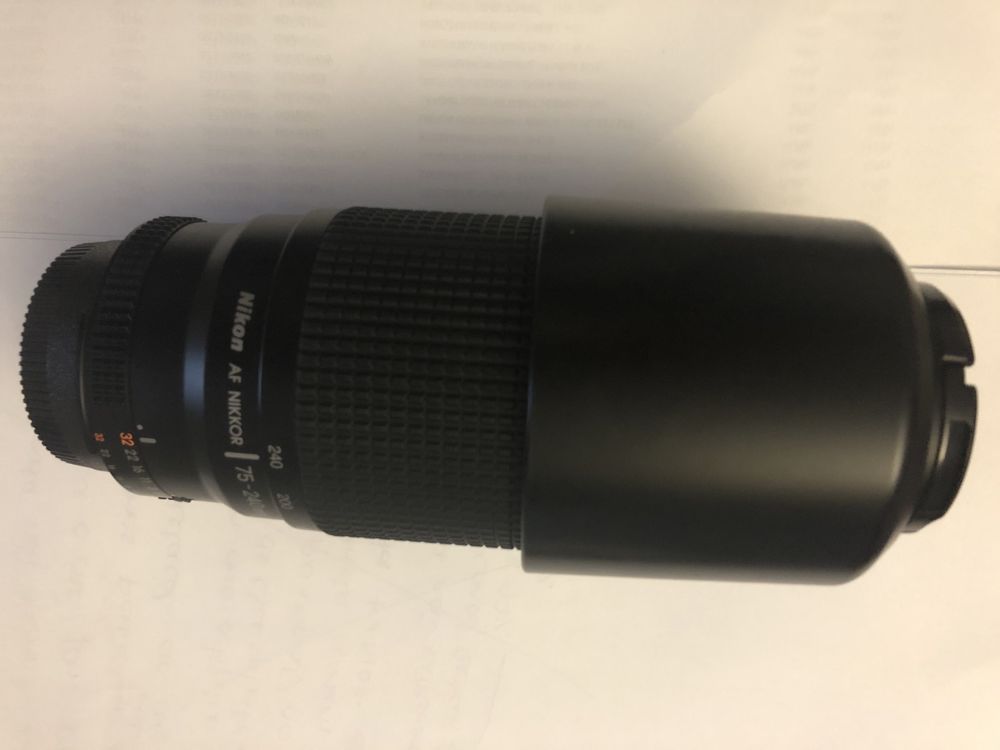 Lente Nikon nikkot  75-240 mm 1:4.5 -5.6 D AF