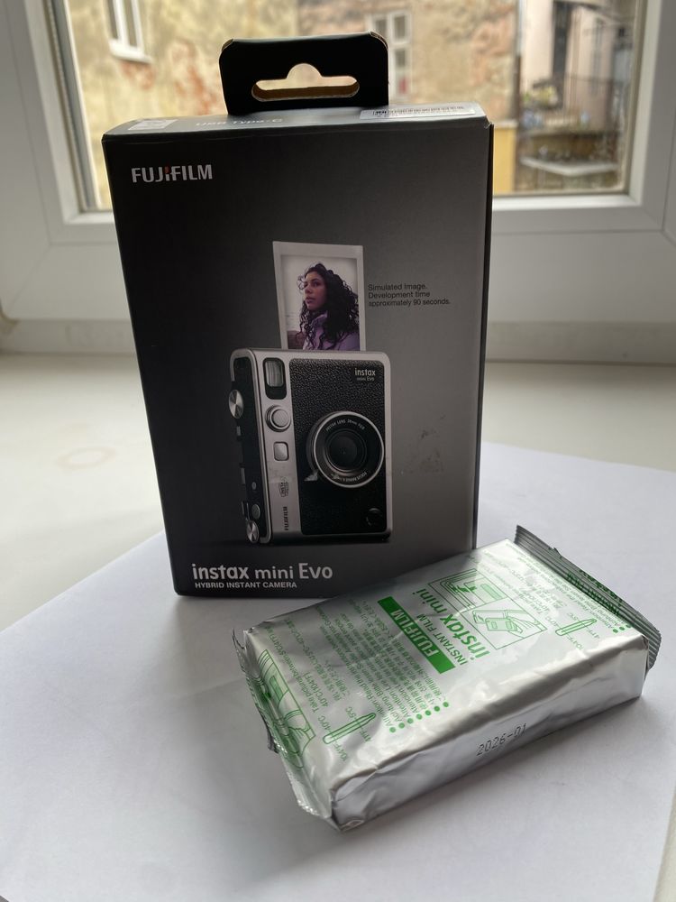 Fujifilm instax mini evo