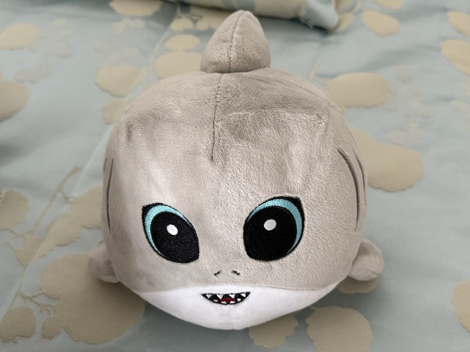Peluche tubarão do Bando do Mar