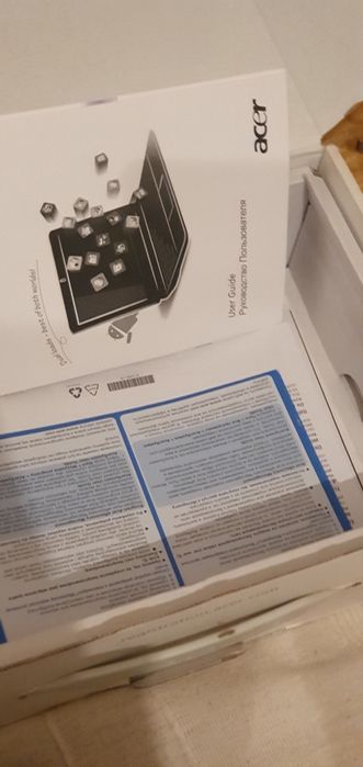 2 нетбуки Lenovo Idealpad S10-3 та Acer Aspire One Happy