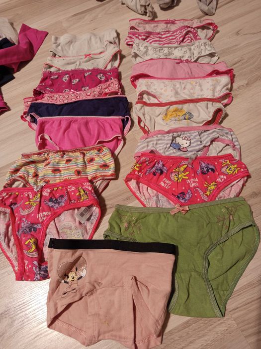 Majtki dziewczęce r. 98, 104, 110