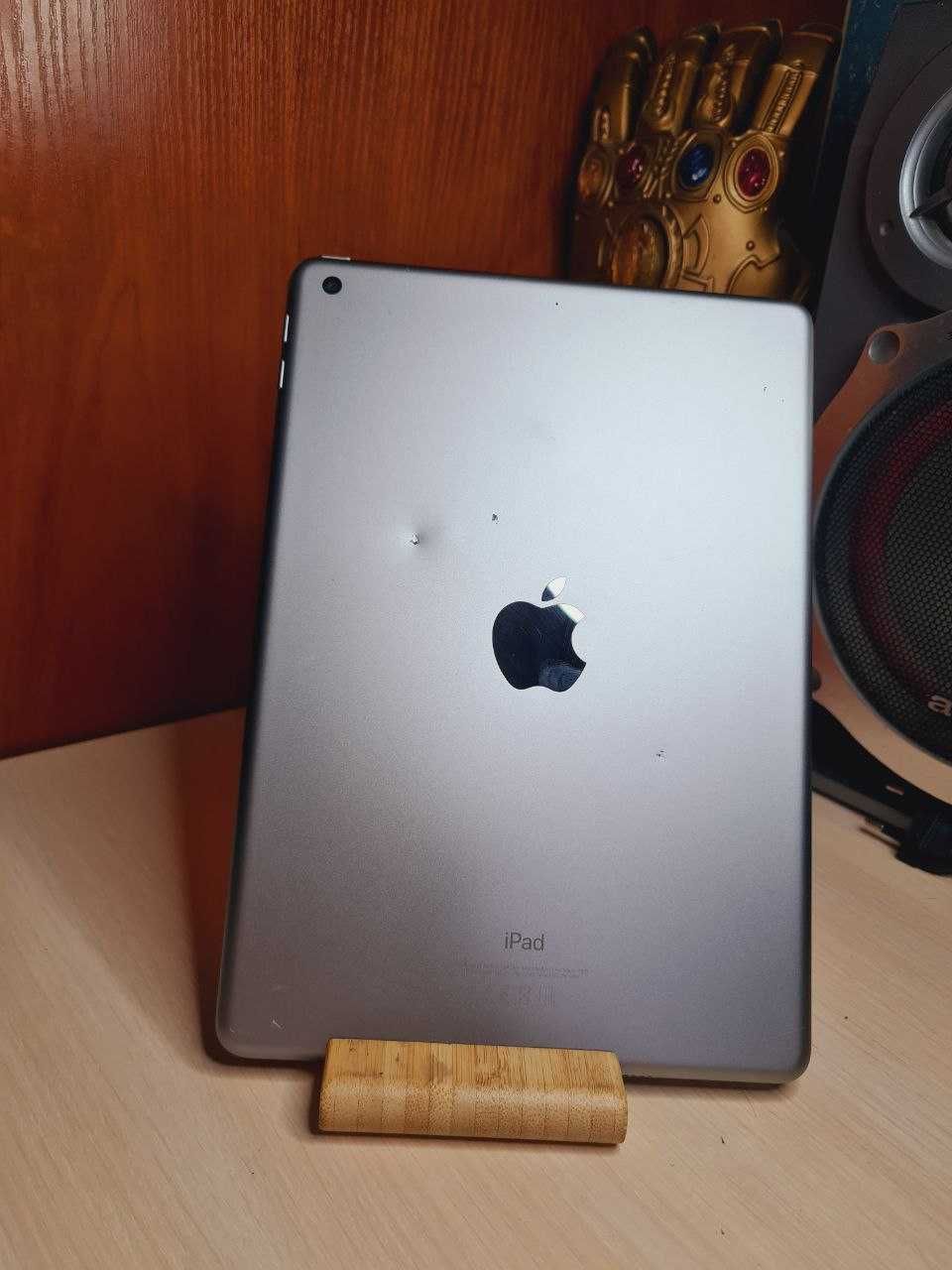 Планшет  Apple Ipad 6 A1893 128 GB | IOS 17.7.10 робочий, neverlock
