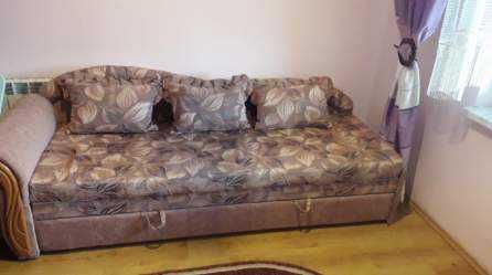 Sofa rozkladana.