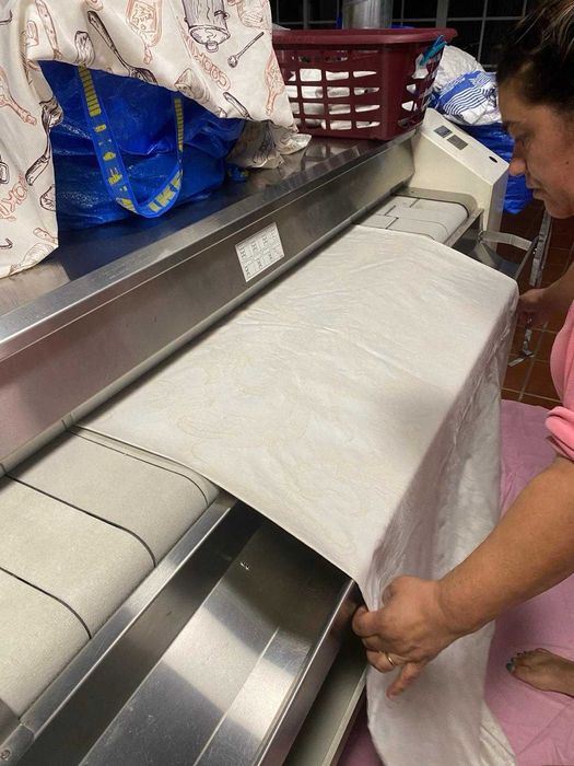 Calandra industrial PRIMUS 180 cm a gás em perfeito estado