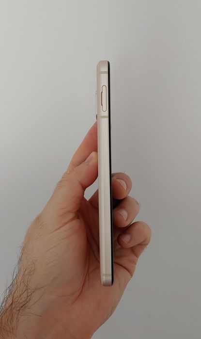 Sharp Aquos Sense 5G IP68/MIL-STD-810H Japan