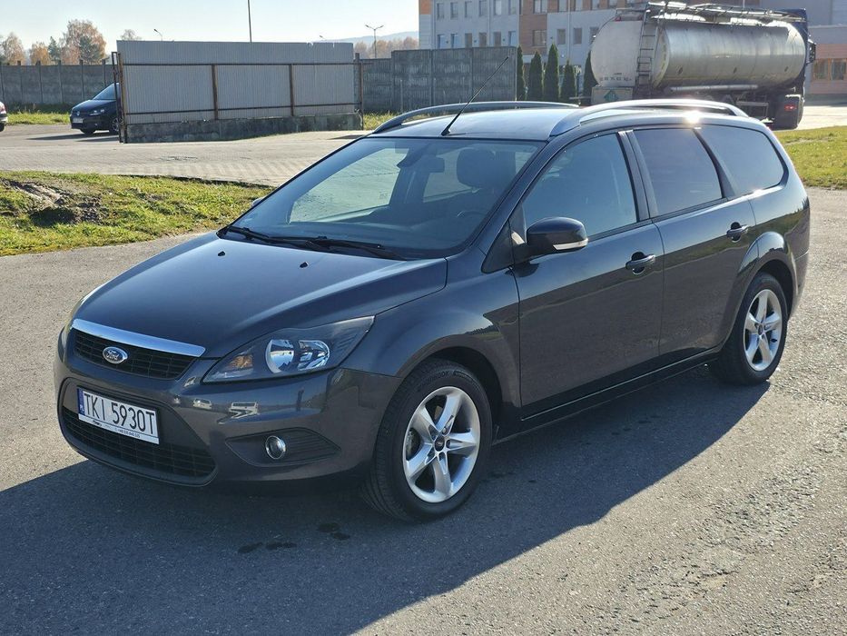 Ford Focus 1.8 Benzyna | Serwisowany | Gwarancja | Bogate wyposażenie |