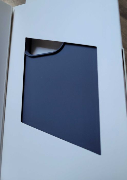 Etui Xqisit Silicone Case Anti Bac do iPhone 13 Pro niebieskie NOWE