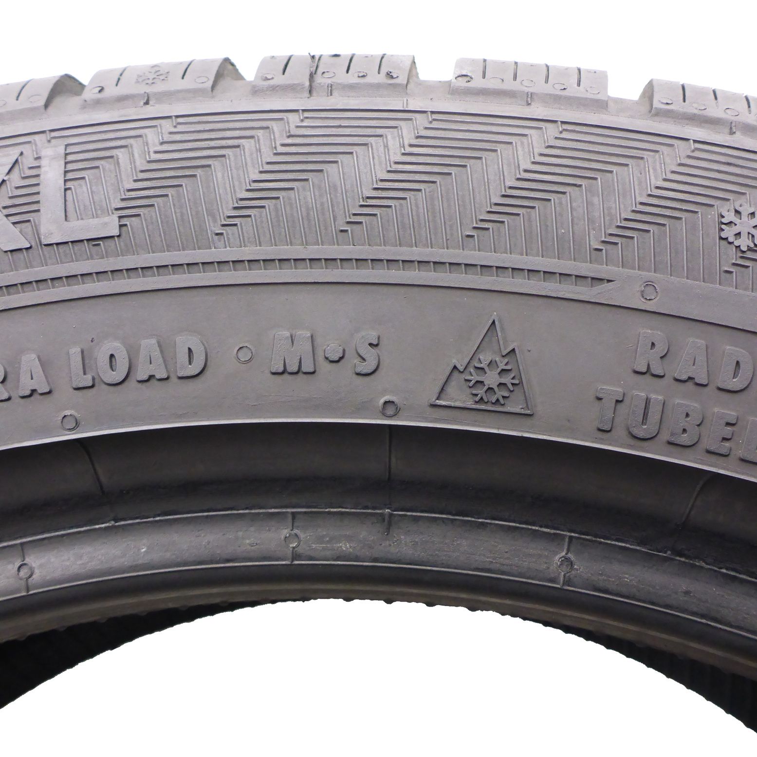 245/45/18 Gislaved 245/45R18 100V XL Euro Frost 6 Zima 6,2mm 2022