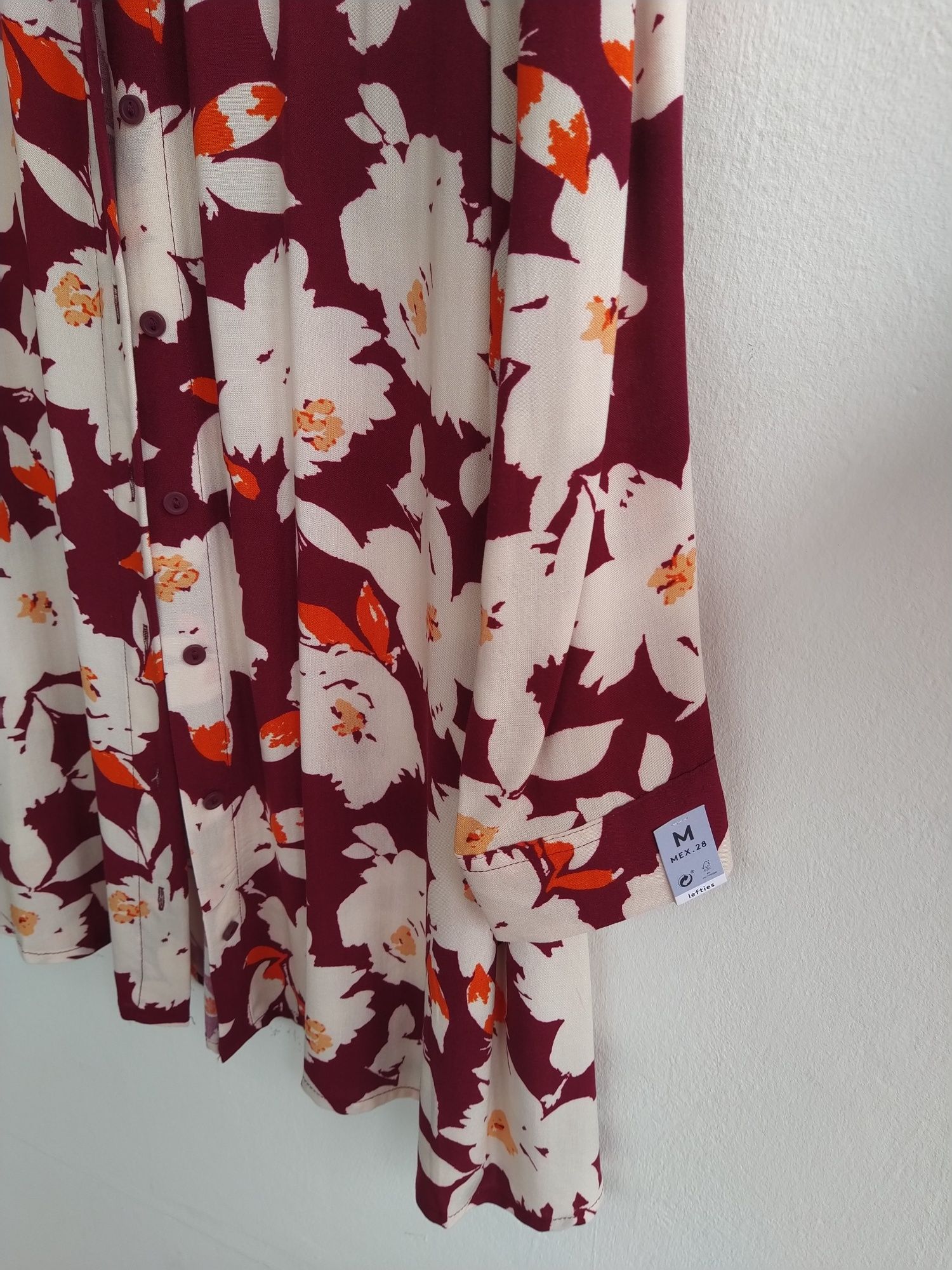 Túnica/ Casaco floral - Lefties - Tamanho M - Nova!