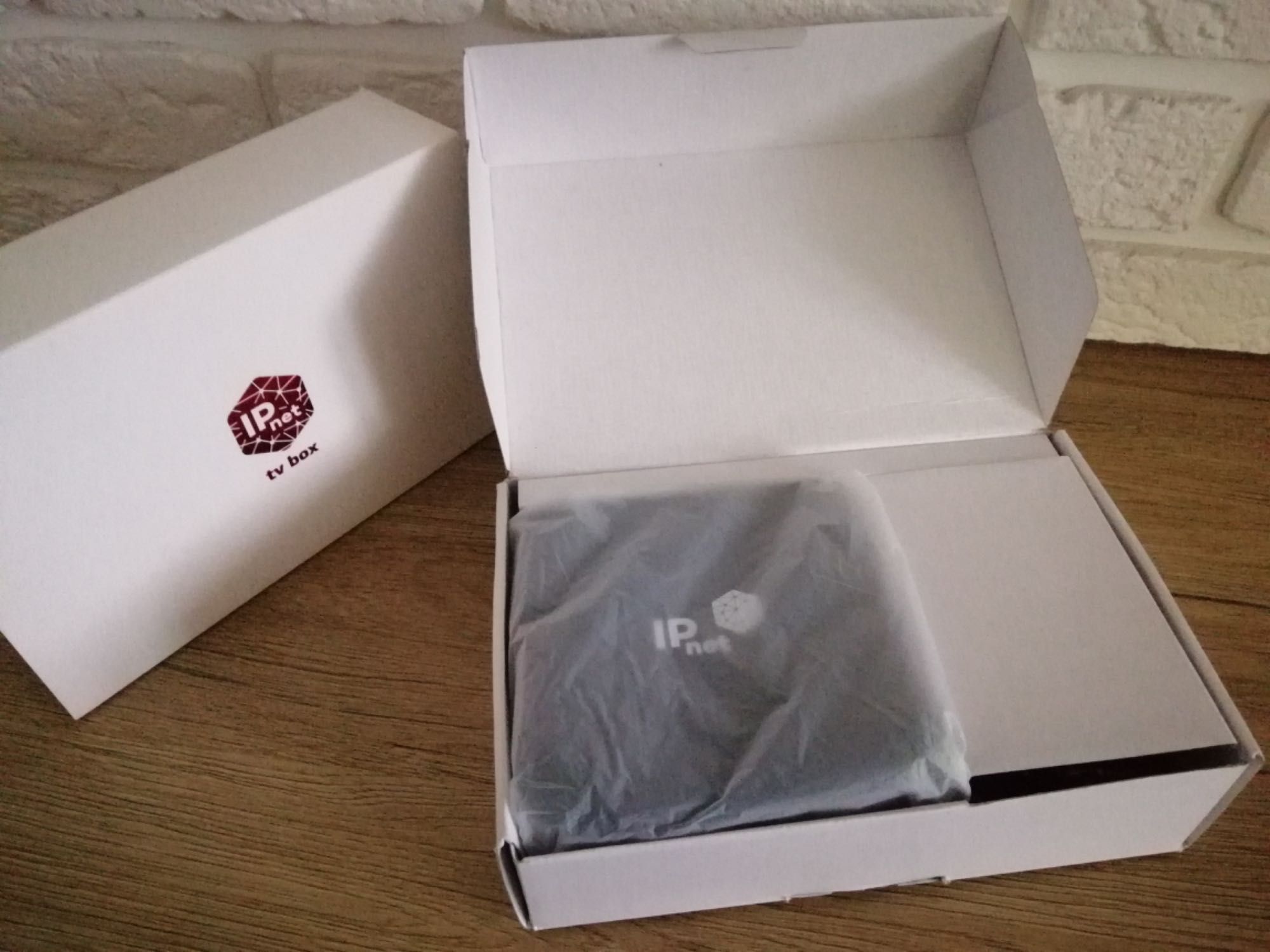 Телевізійна IPTV приставка STB IPnet TV Box