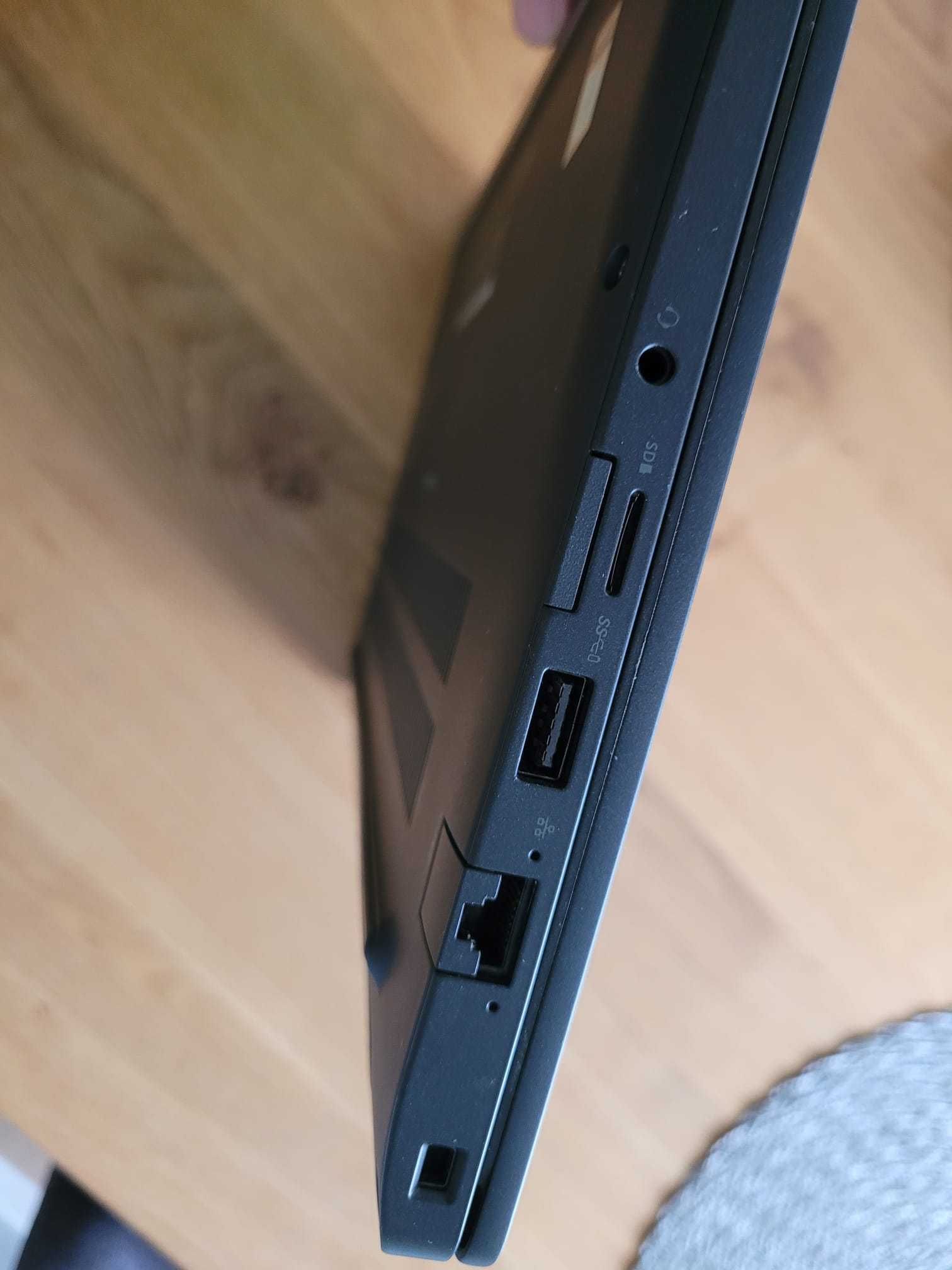 Laptop Dell Latitude 7490 i7 32 GB RAM 256 SSD Windows 10 Pro