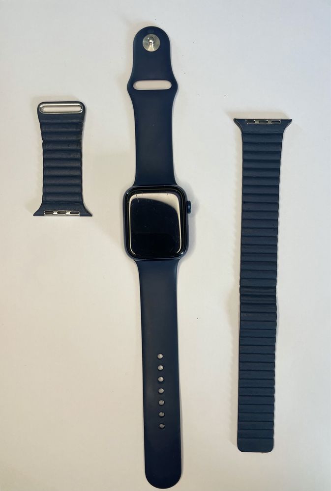 Apple Watch 6 Blue Aluminium Case 44mm 2 paski