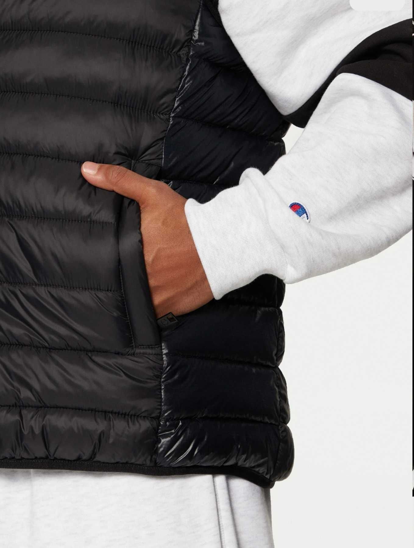 Жилет Champion оригінал Чорний Regular Fit (L,M)