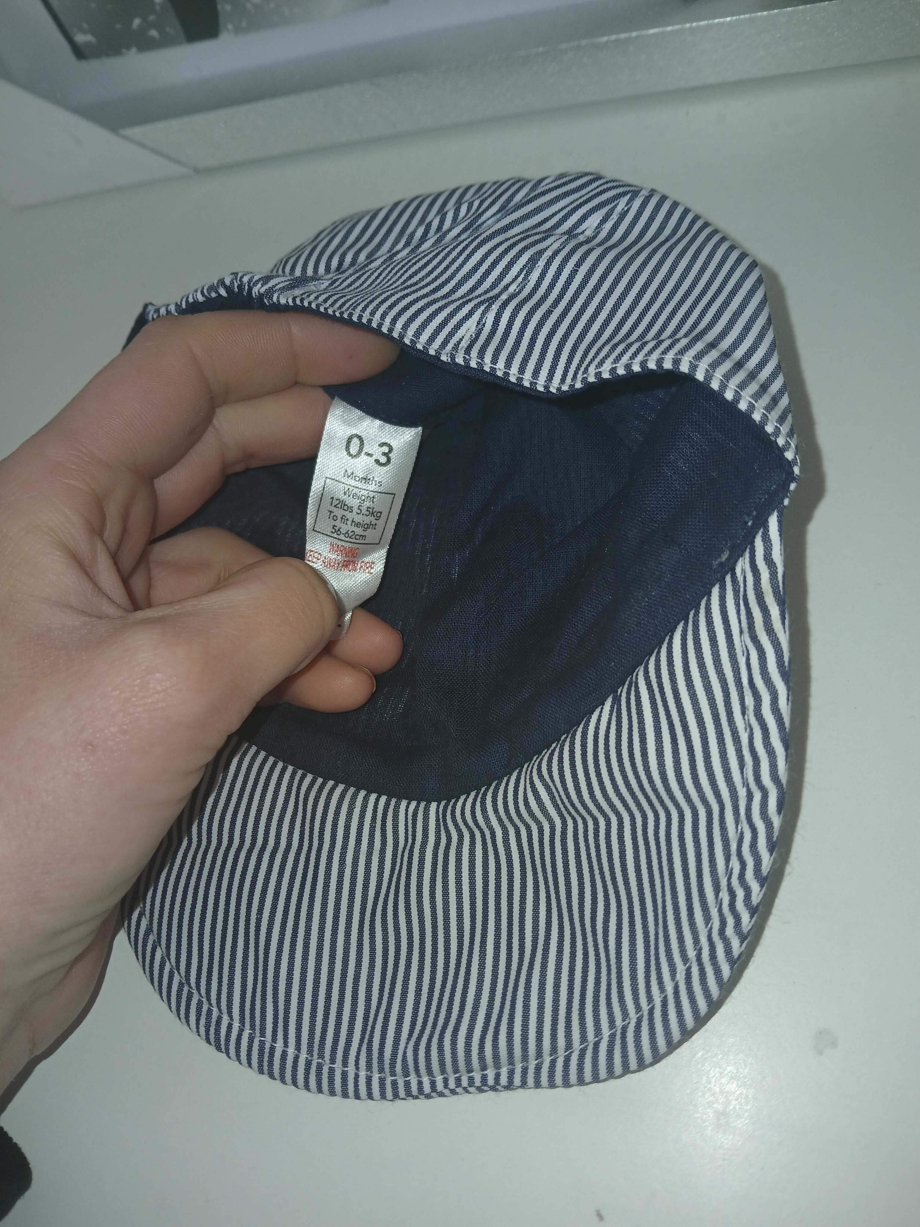 Niebieska czapka z daszkiem 0-3m H&M nowa