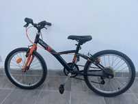 Bicicleta rockrider e criança roda 20