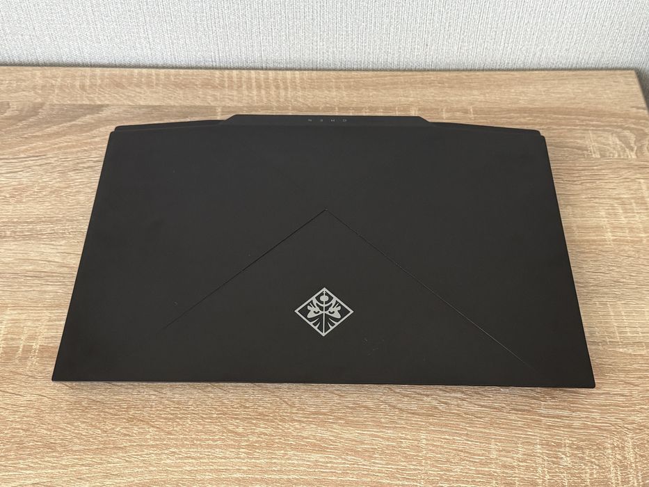 Ноутбук HP OMEN (i7 9750H, 16Gb/512Gb RTX2060 6Gb, Win 11H)