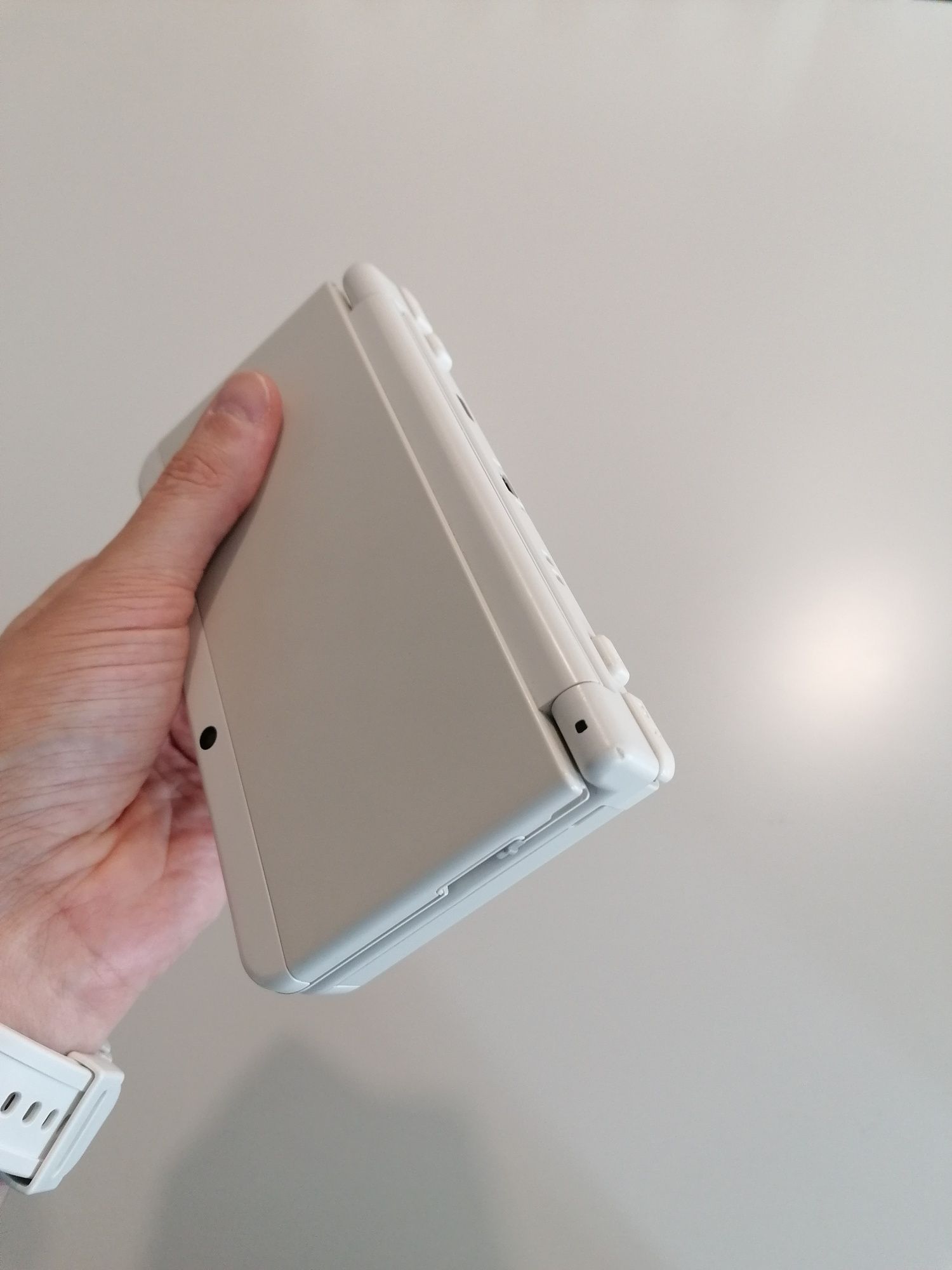 Nintendo "New 3DS" Branca 16GB Homebrew