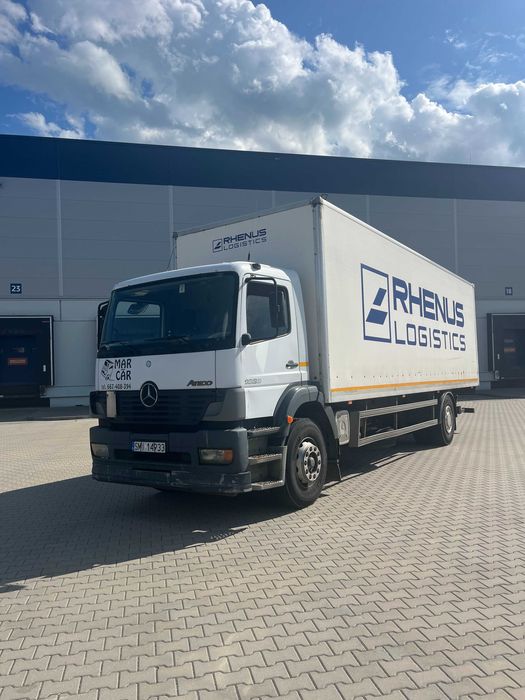 Niezawodny Mercedes  Kontener