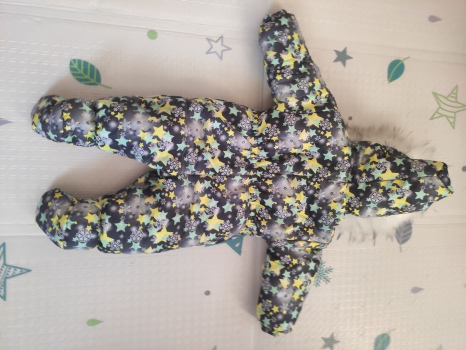 Зимовий комбінезон 68 розміру + тапочки у подарунок