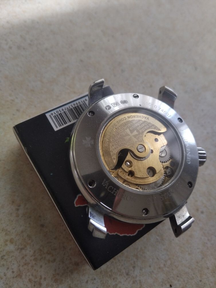 Часы Vacheron Constantine.