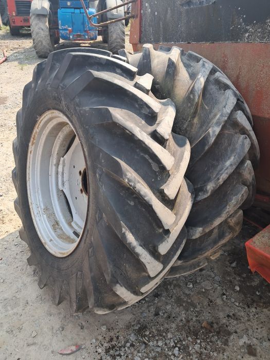 Opony koła 14.9/13 -26 do kombajnu massey ferguson