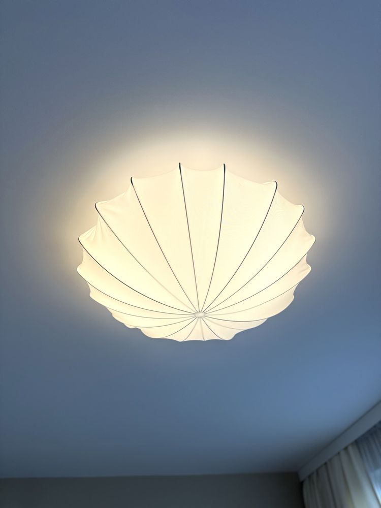 Lampa sufitowa sypialnia