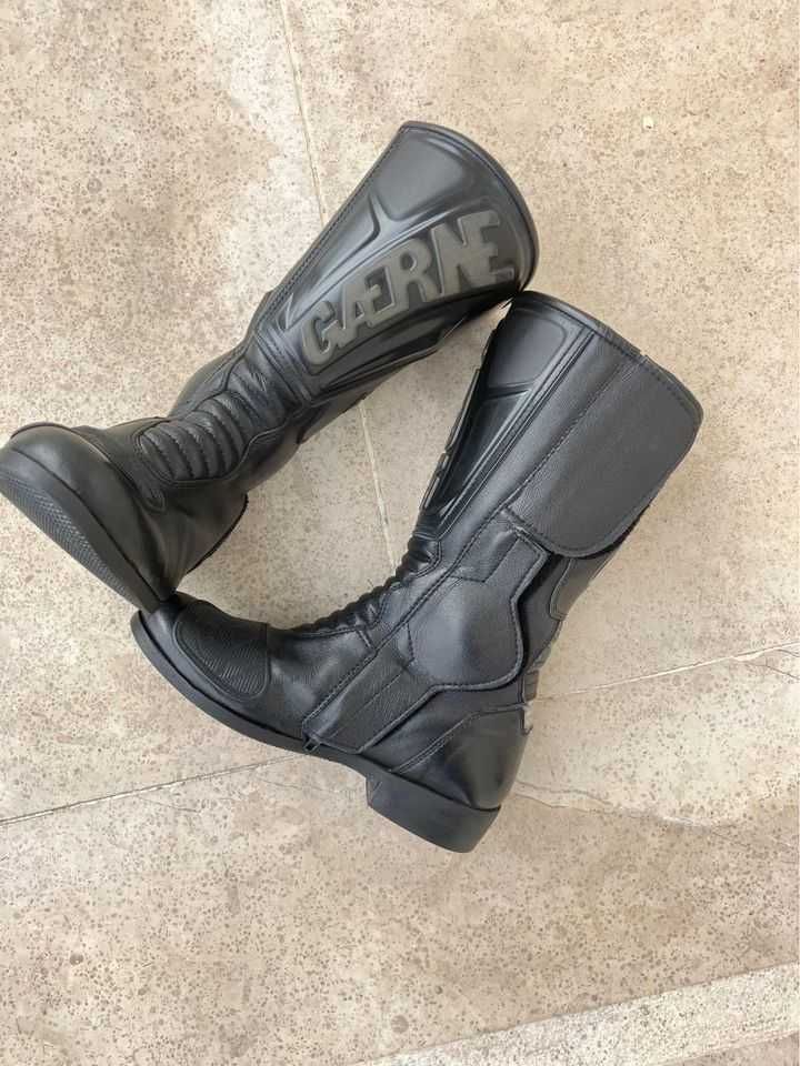 Botas couro genuino GAERNE