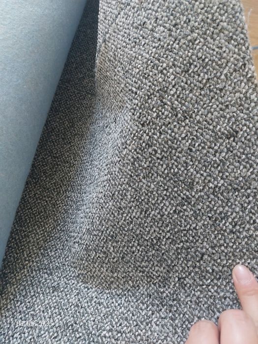 Wykładzina szara miękka – 2 kawałki ponad 30m2