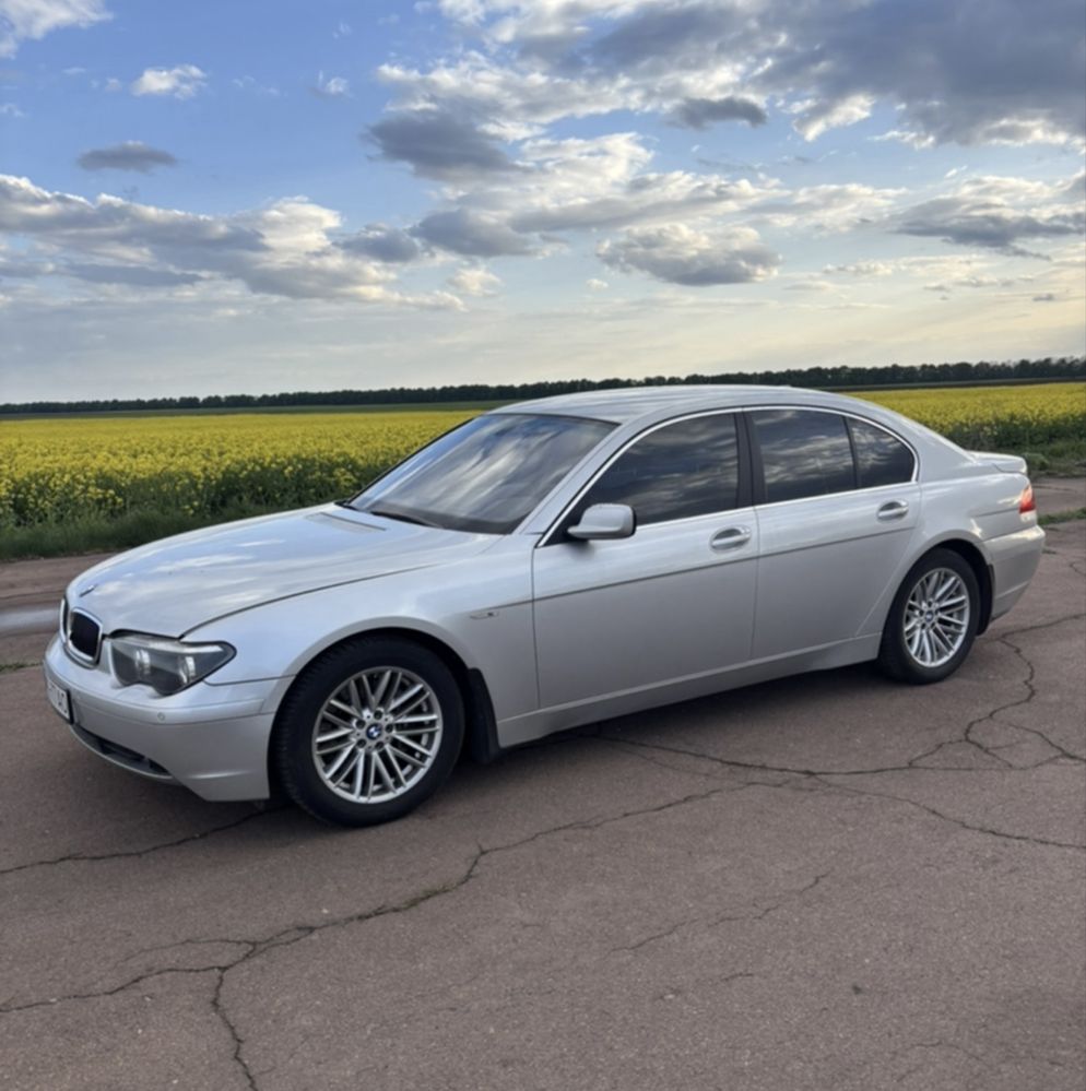 Продам BMW 7 Series 2002