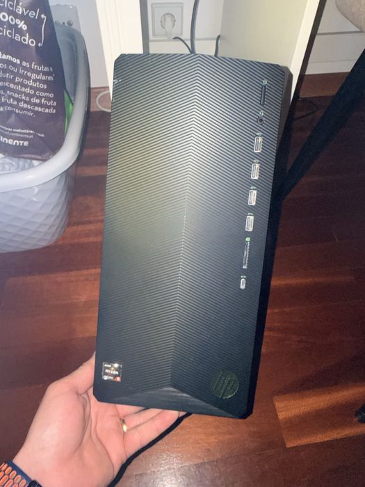Computador desktop HP Ryzem 5600g Com Radeon Graphics