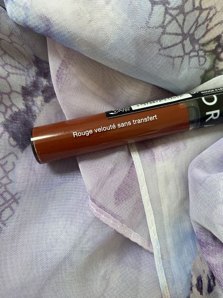 Cream Lip Stain - matowa pomadka w płynie Sephora
