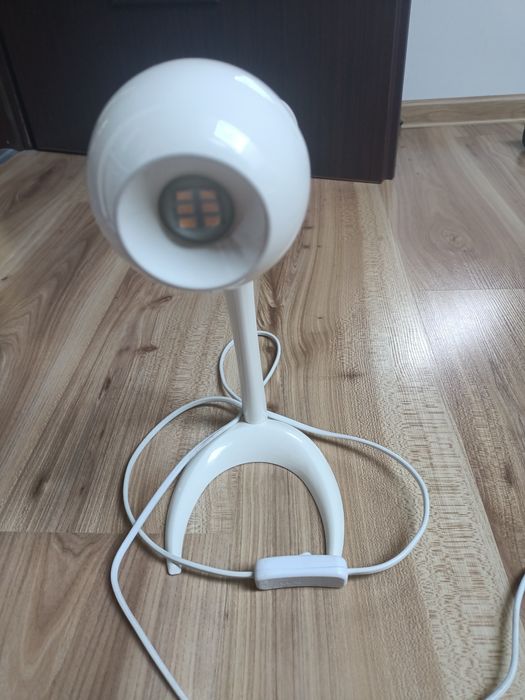 Lampka biurkowa ledowa