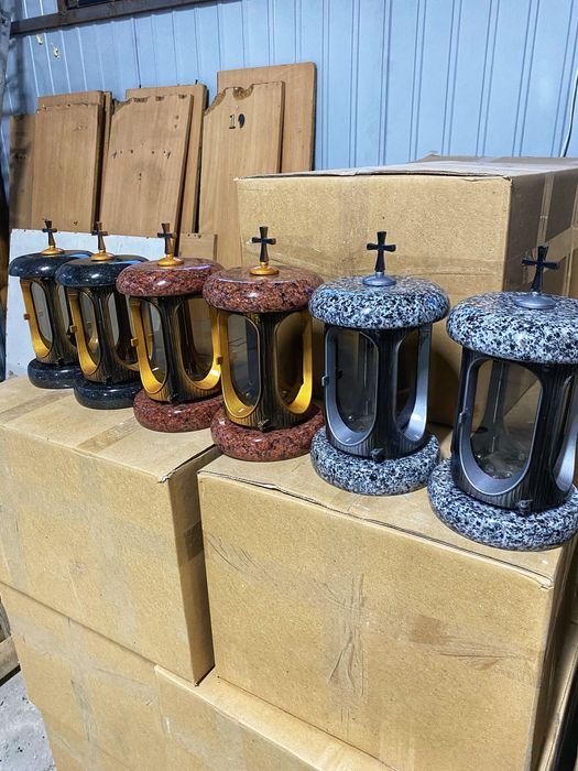 Znicze , Lampiony granitowe