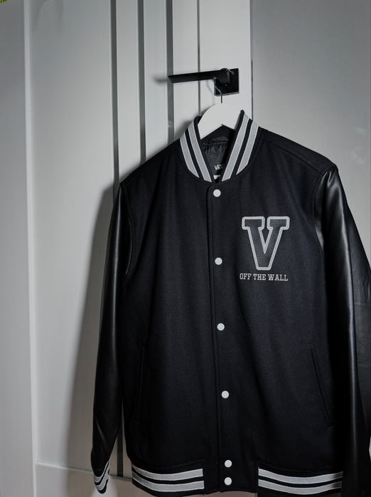 Бомбер Vans, куртка Vans