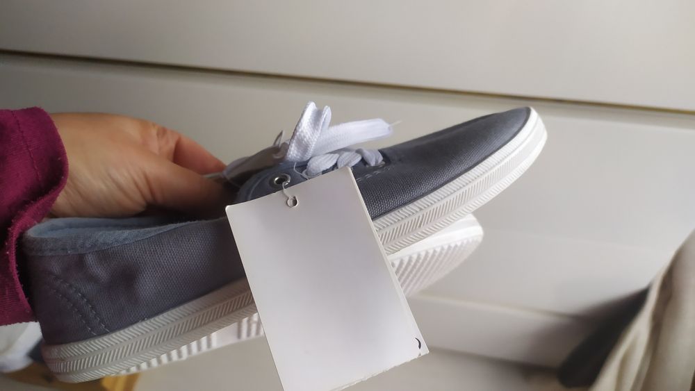 Tênis novos tamanho 35