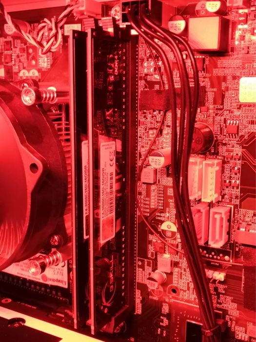 PC Gamer i5 RTX 5050 | Intel 13400F | 1TB SSD | Windows 11 Pro