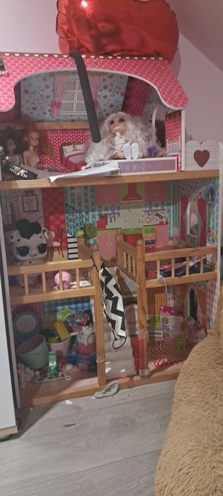 Domek dla lalek  zabawkowy