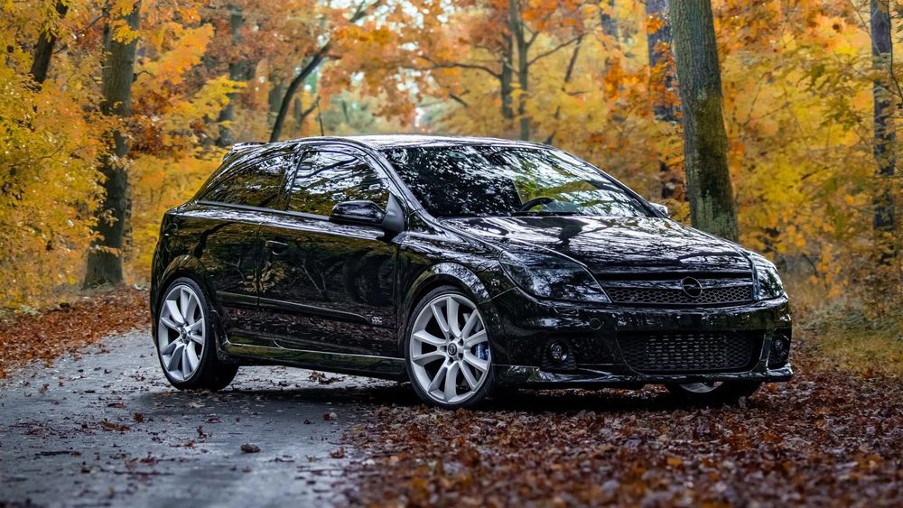 Opel Astra Opel Astra H GTC 1.9 CDTI 261 KM/518 Nm