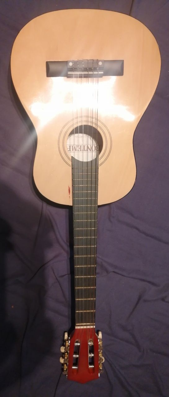 Guitarra clássica para criança