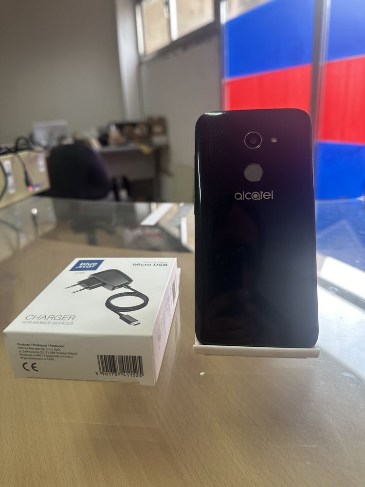 Vendo Alcatel A3 em bom estado Dual Sim