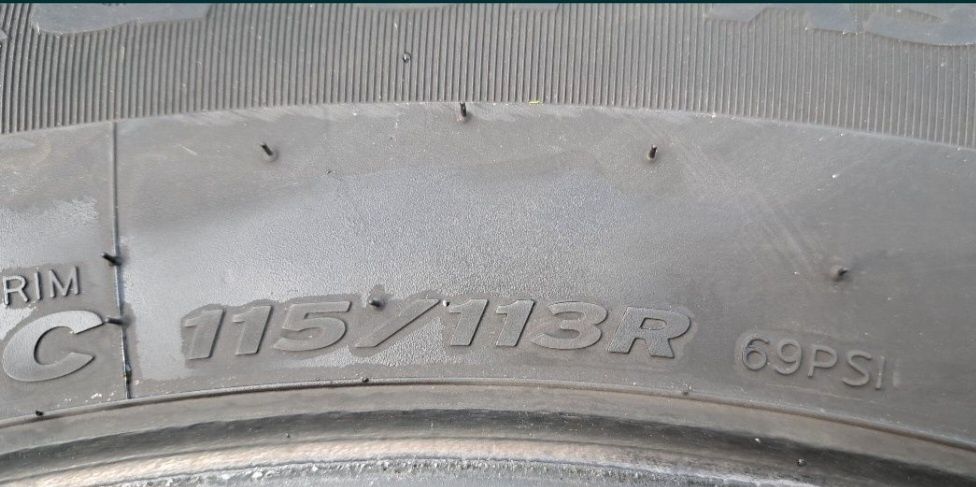 Opony 235/65/16C do busa  Hankook   Całoroczne