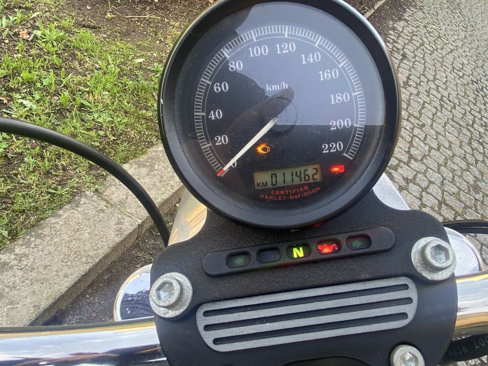 Harley Davidson soortster 883. Carta A2 ,  carburador